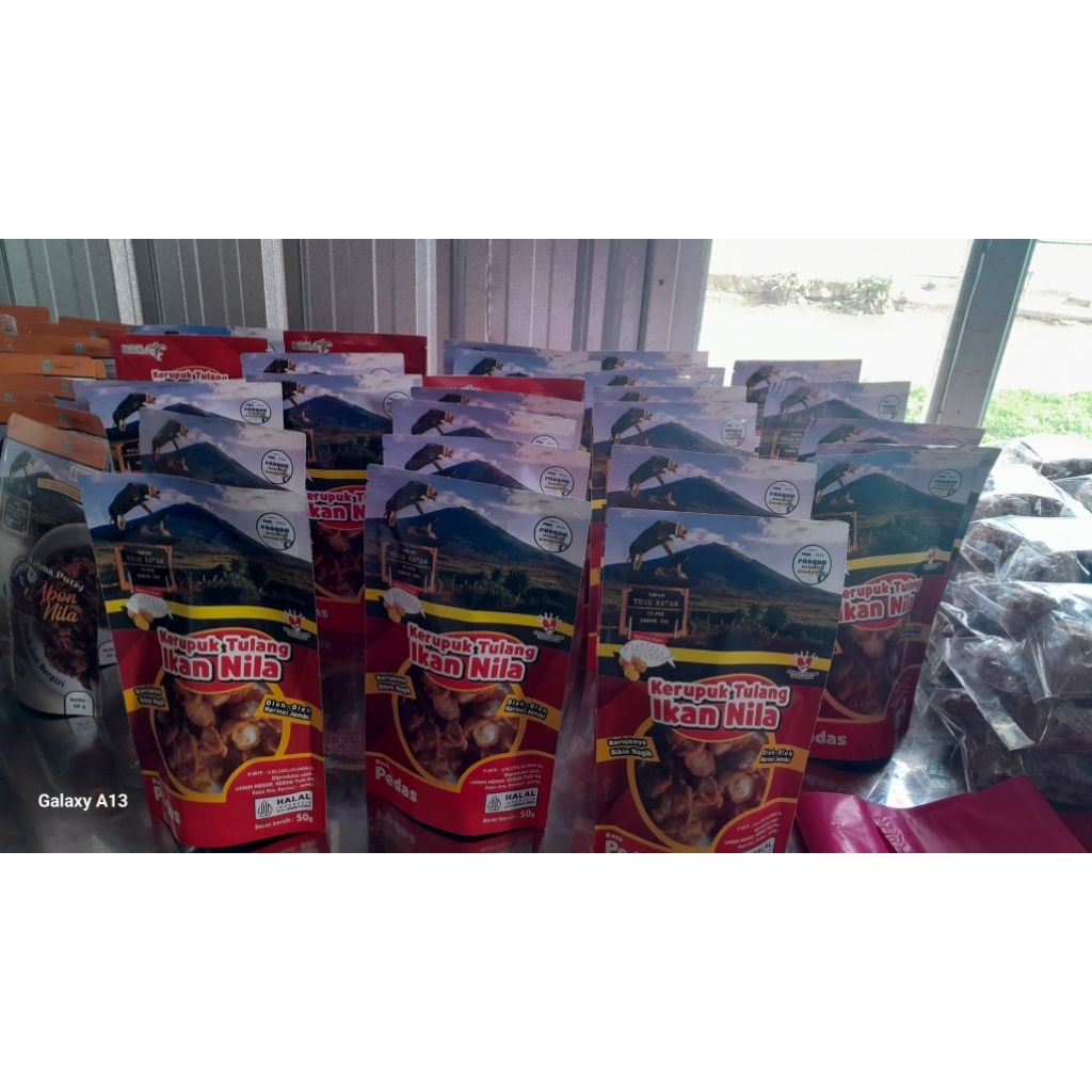 

Kerupuk Tulang ikan nila sambal seblak