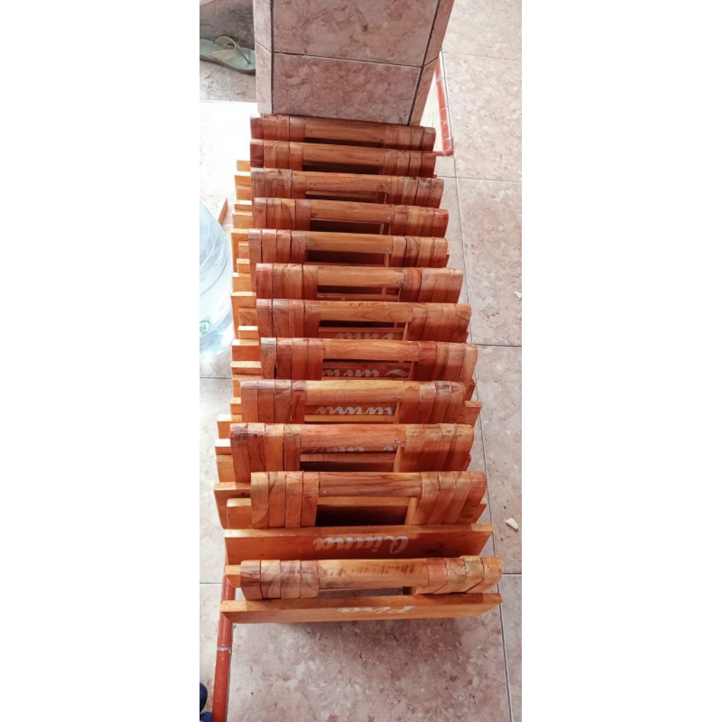 Bangku/Dampar/Bangku Custom Nama Kaligrafi/Bangku Lipat/Bangku Sekolah/Dampar Ngaji/Bangku Mini Lipa