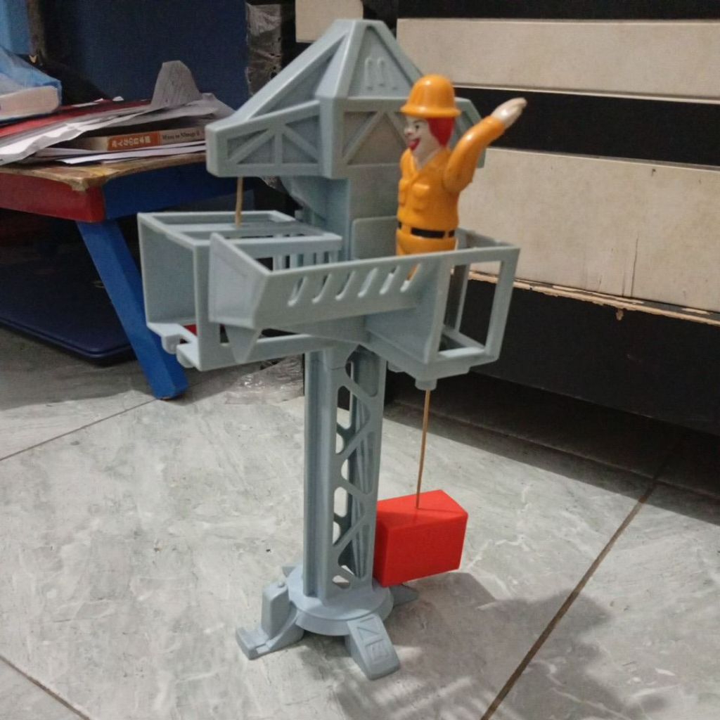 Figure Ronald McDonalds Construction Kontruksi