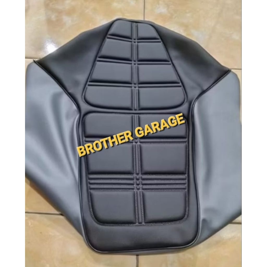 SARUNG JOK  YAMAHA RX KING TIMBUL TAHU , KULIT JOK RX KING  MOTIF TAHU