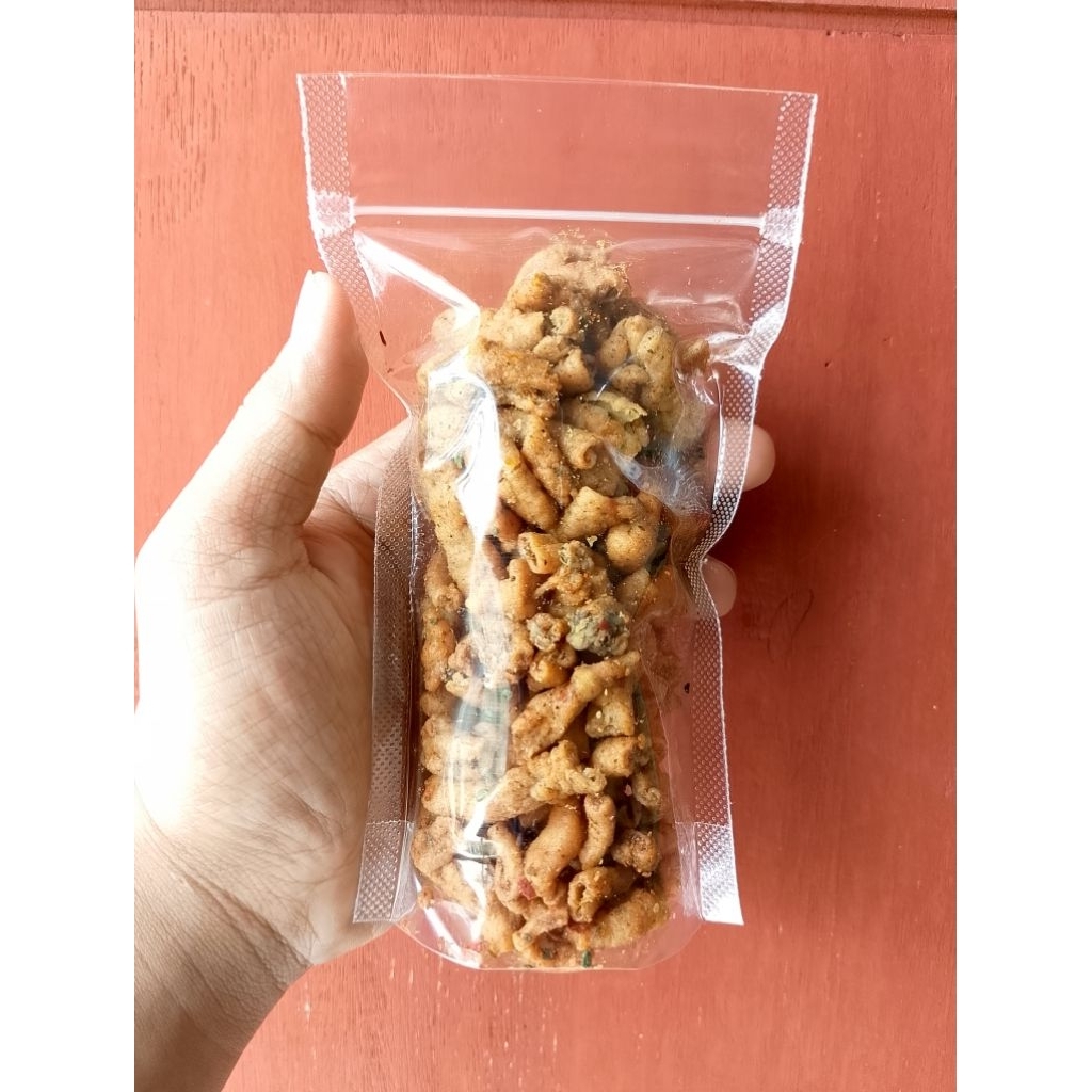 

Kripik usus pedas daun jeruk ukuran 100gr