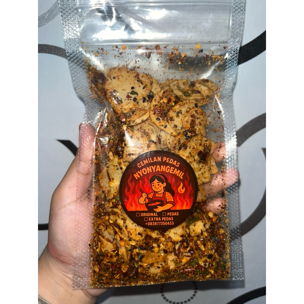 

basreng keripik/basreng bulat/basreng koin Renyah pedas daun jeruk bumbu melimpah