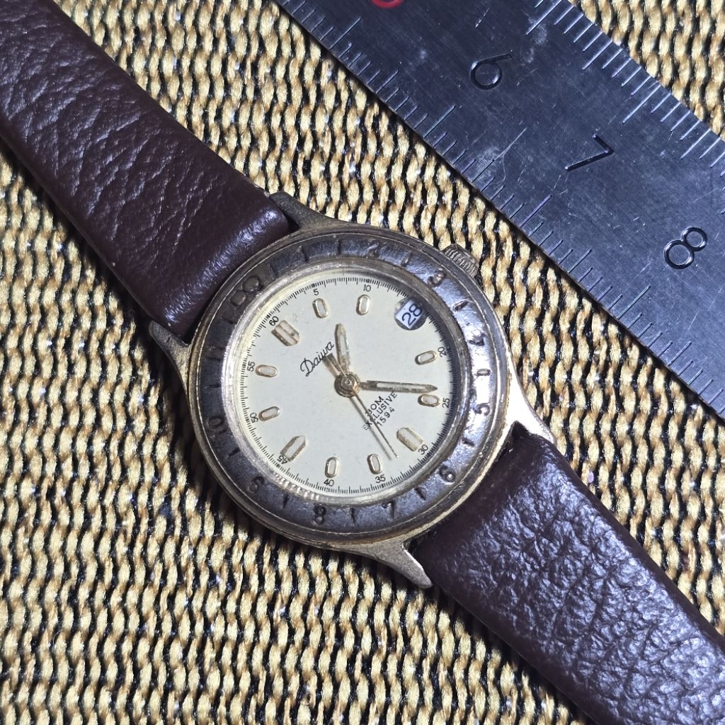 Jam Daiwa Exclusive 1594 Vintage Ladies Bekas