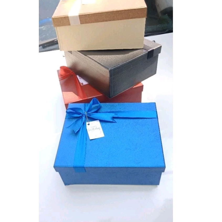 

Kotak kado/ Kotak hampers/Hardbox25x20x10cn berkwalitas