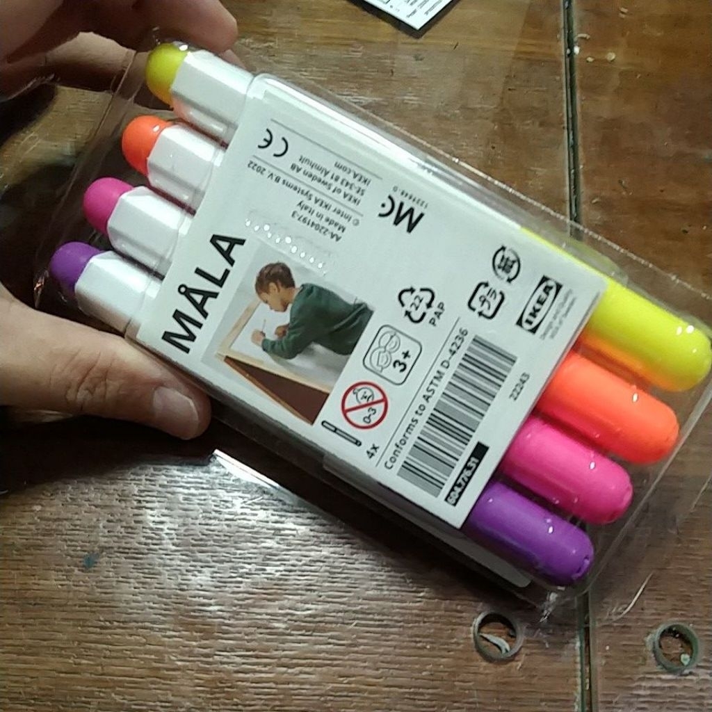 

Mala Spidol Papan Tulis 4Pc Whiteboard Maker Warna Terang