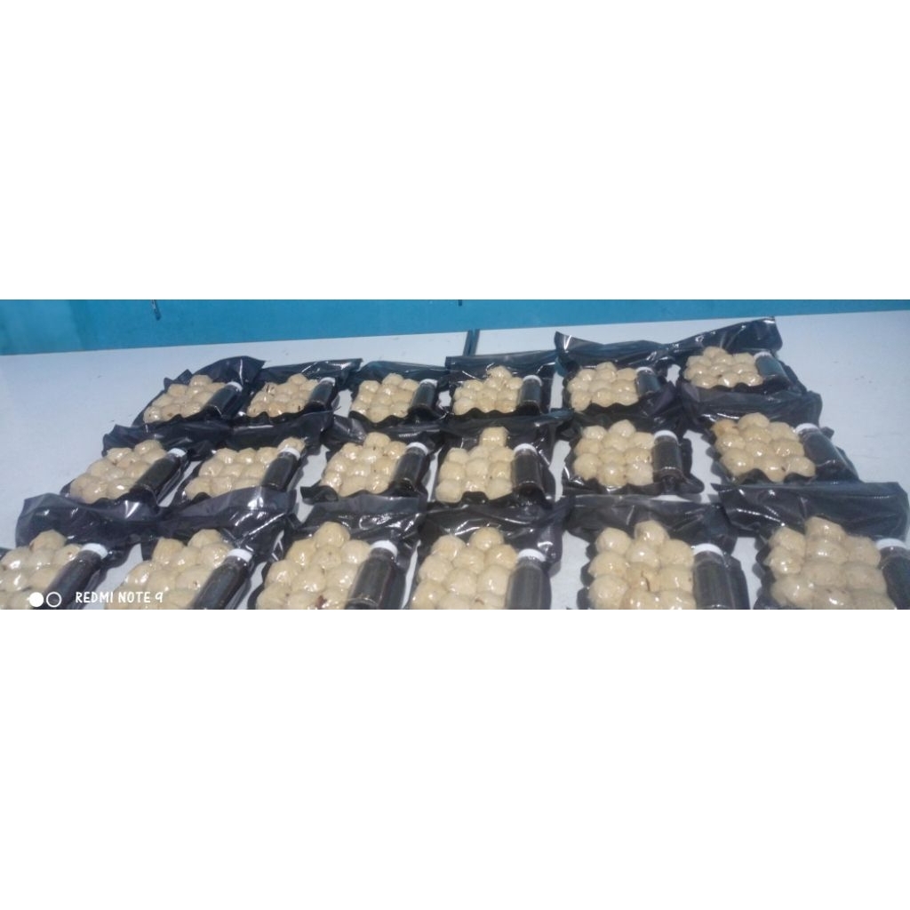 

Frozen pempek tenggiri adaan isi 10