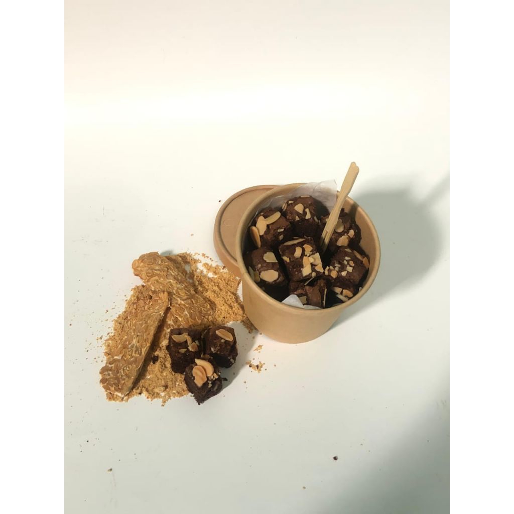 

Bronis Tempe Panggang-Almond