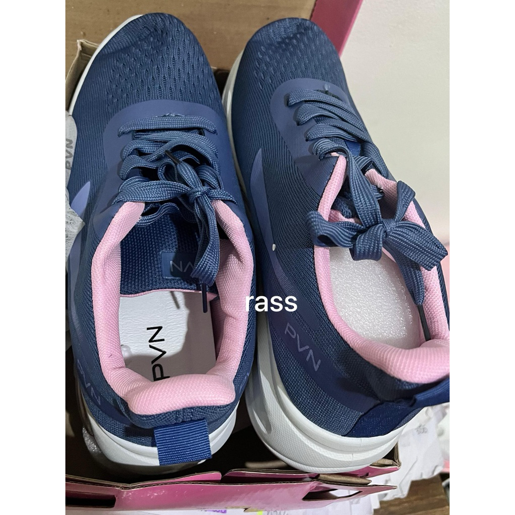 PRELOVED PVN TAERI RUNNING SHOES | SEPATU LARI