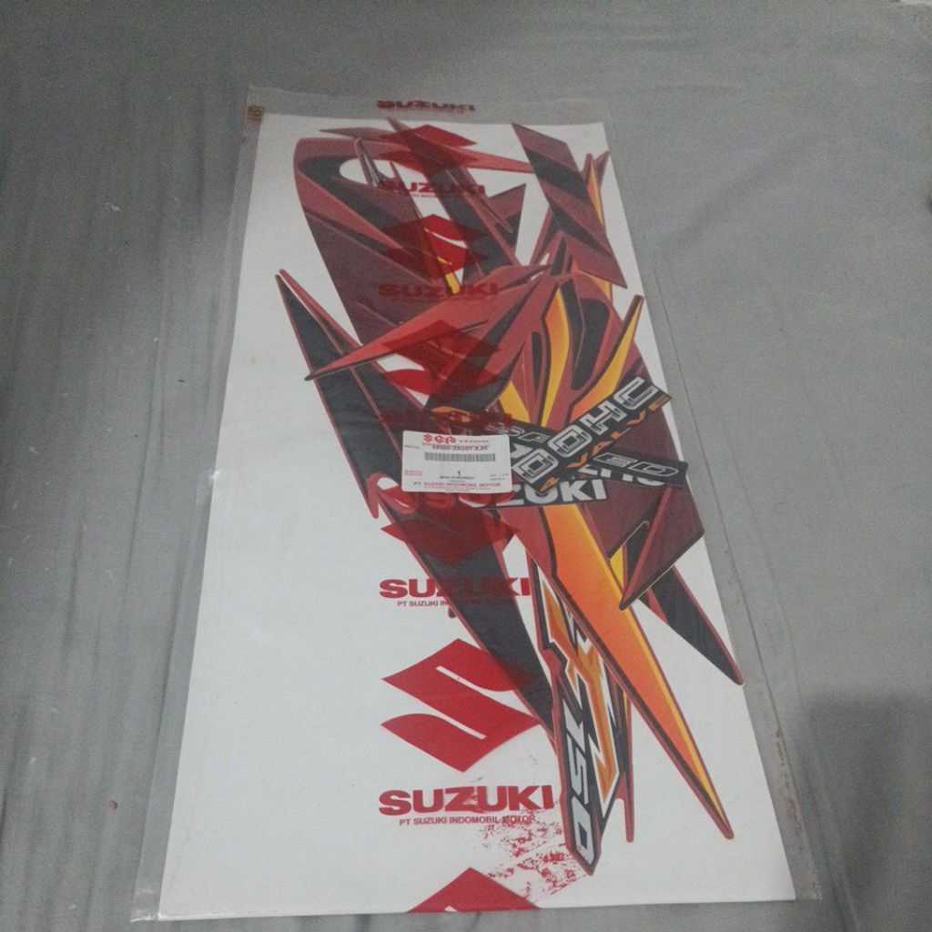 striping satria fu CKD 2008 oren SGP original