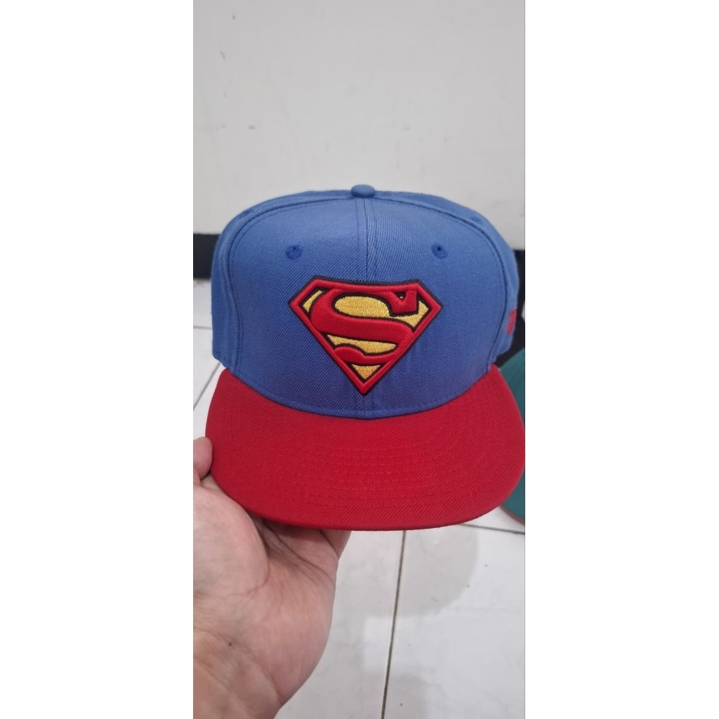 Topi New era superman clasik Dc comic