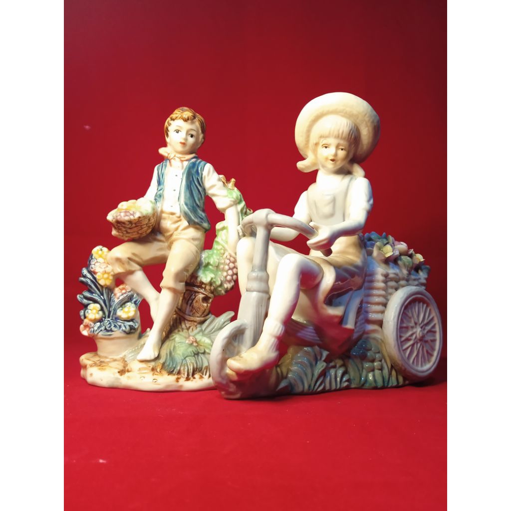 Pajangan patung keramik eropa sepasang 2pcs