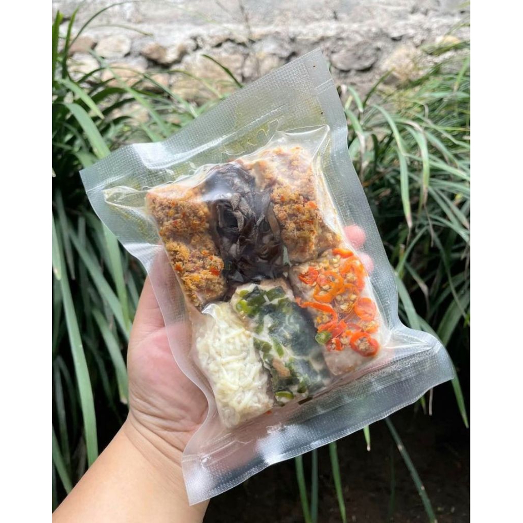 

*CeChessy* tahu topping viral