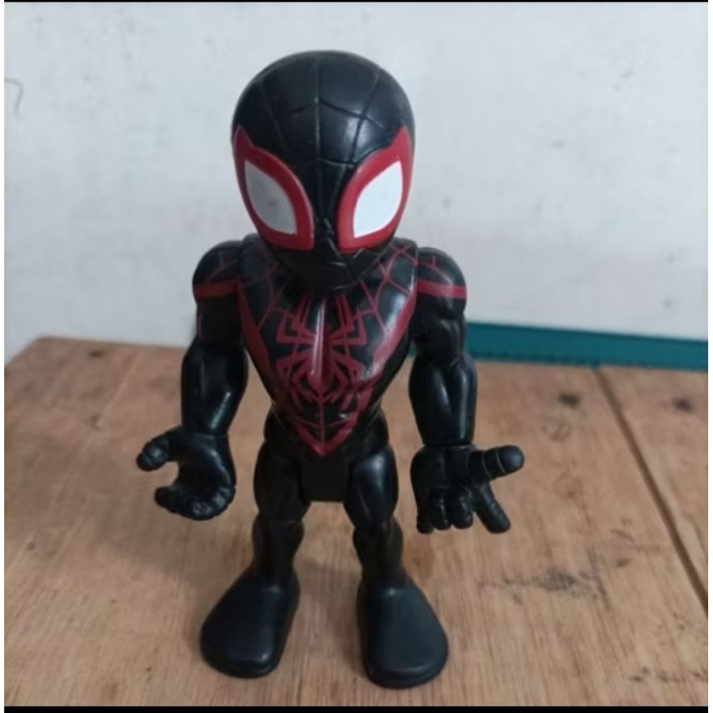 Figure Spiderman miles Morales ori