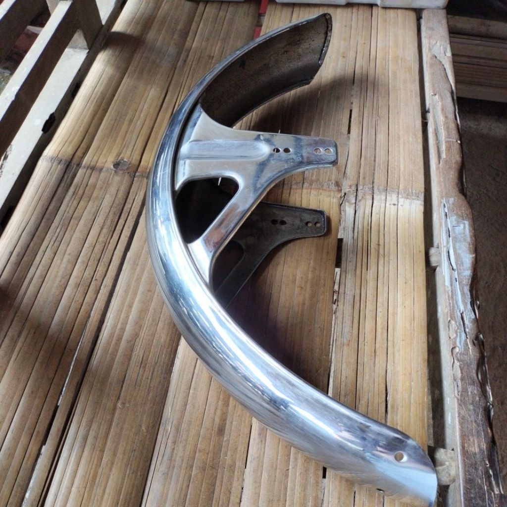 slebor Suzuki a100 slebor depan  a100 a8 original nos