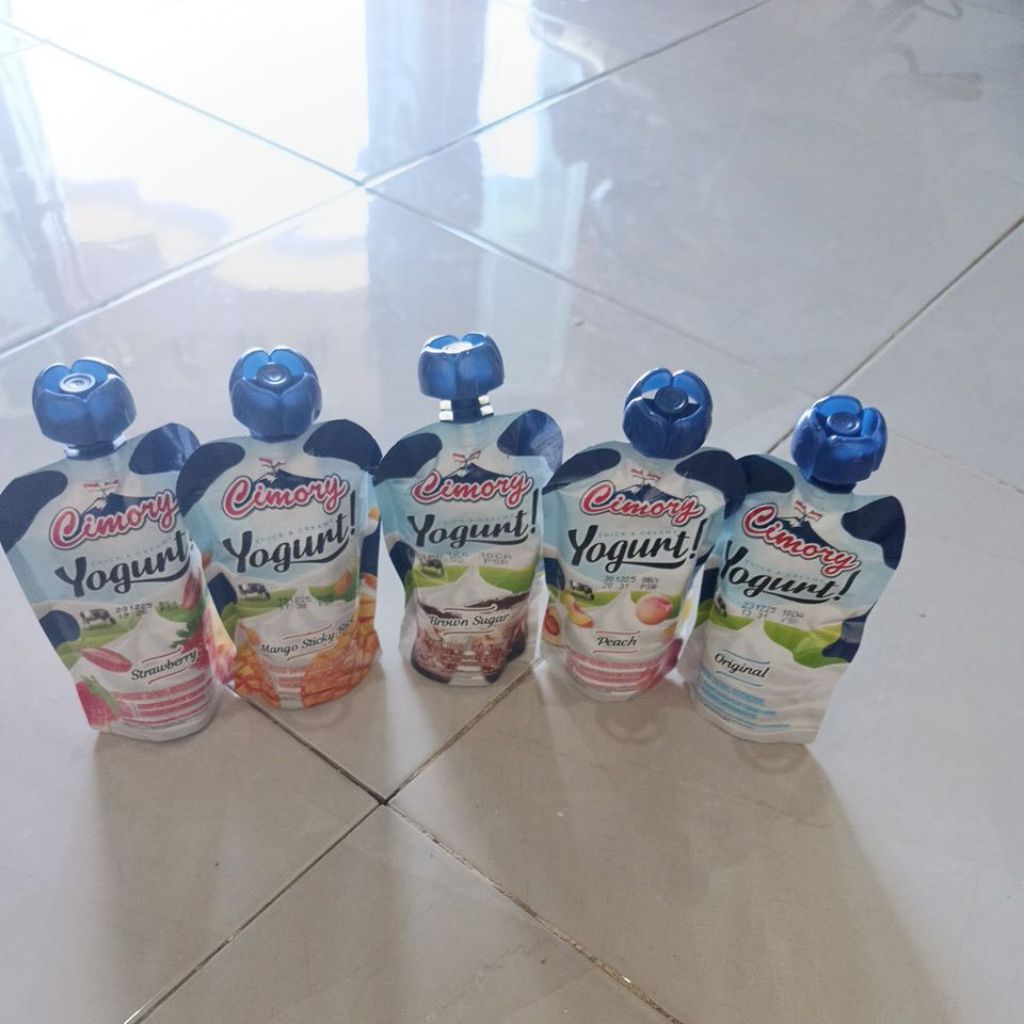 

Cimory yogurth squezee