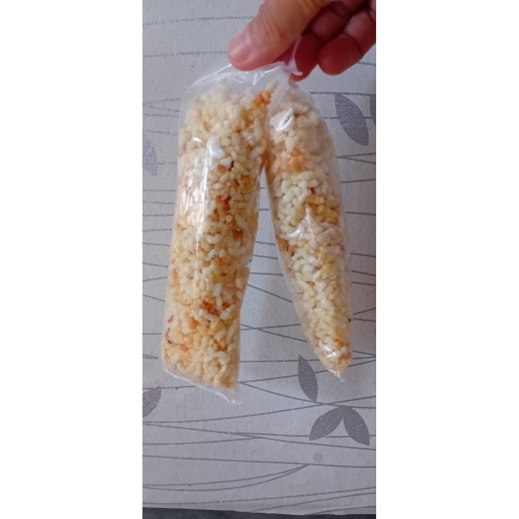 

Cengkaruk Goreng /Karak Goreng /Nasi Aking Goreng