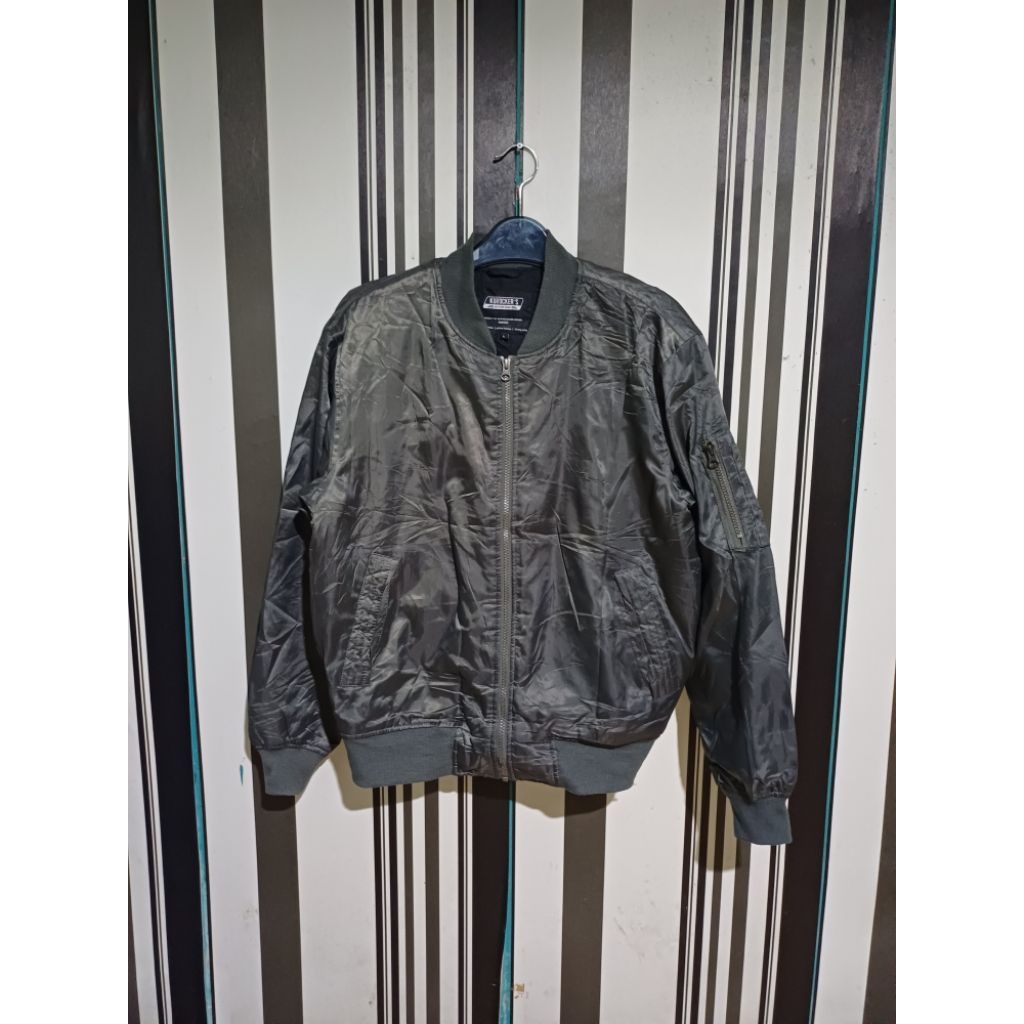 BOMBER ROCKER'S SECOND