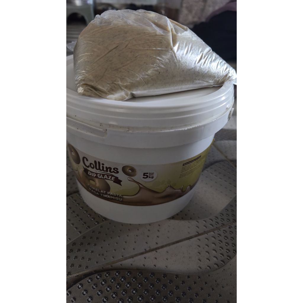 

COLLINS DIP GLAZE TIRAMISU 1 KG ( REPACK )
