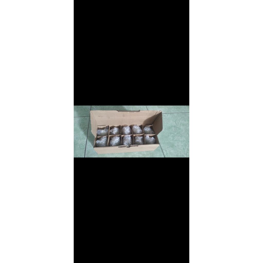 

boxcustom untuk telurasin (isi10butir) harga per50pcs