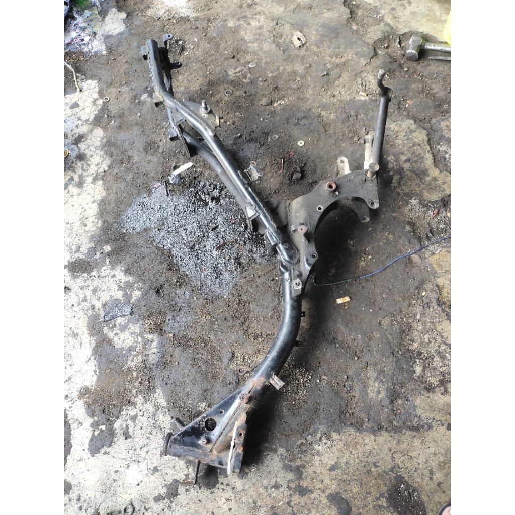 rangka motor yamaha alfa