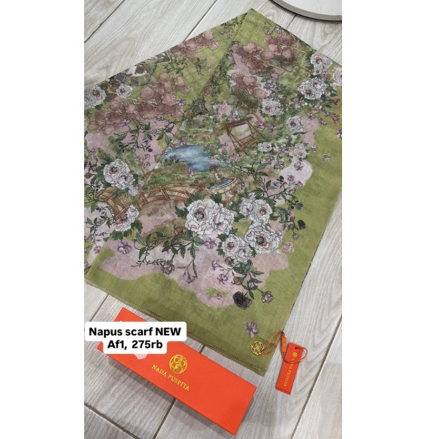 Buttonscarves & Nada Puspita Scraf