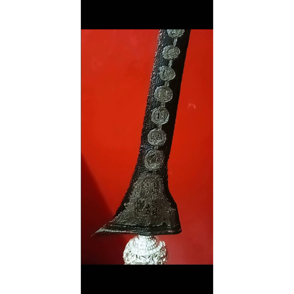 Keris kyai brojol pamor Melati Rinonce
