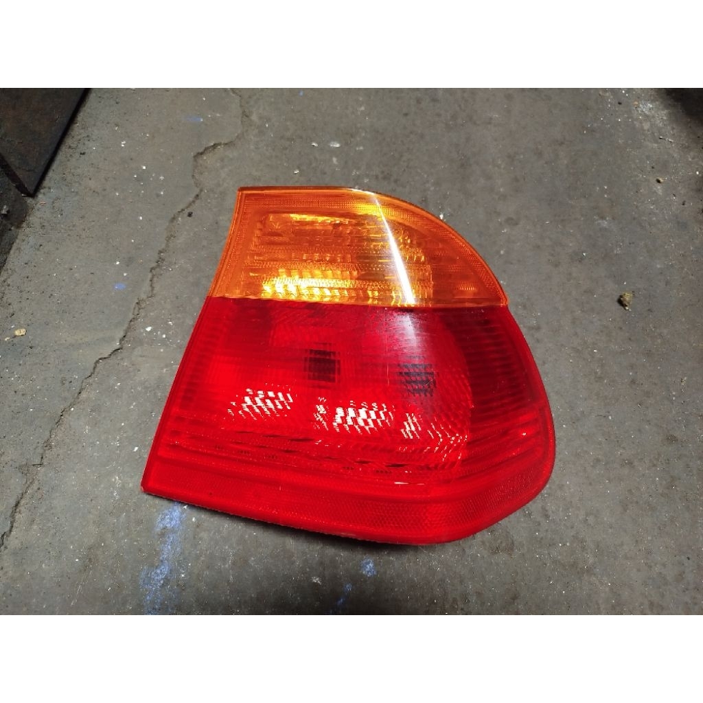 LAMPU BELAKANG BMW E46, LAMPU REM BMW E46, STOPLAMP BMW E46