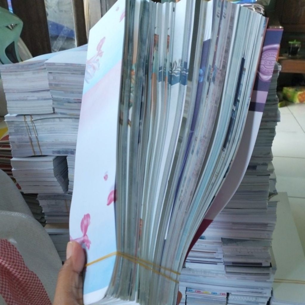 

Kertas Stik Harum Manis // Kertas Gulung Harum Manis