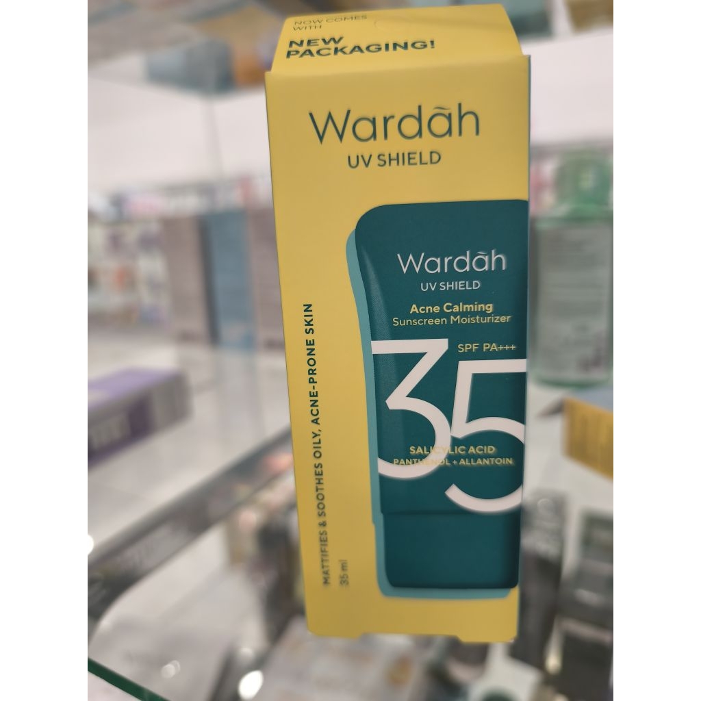 Wardah bright-C sunscreen serum spf 35,Wardah acne calming sunscreen moisturizer spf 35,&Wardah airy