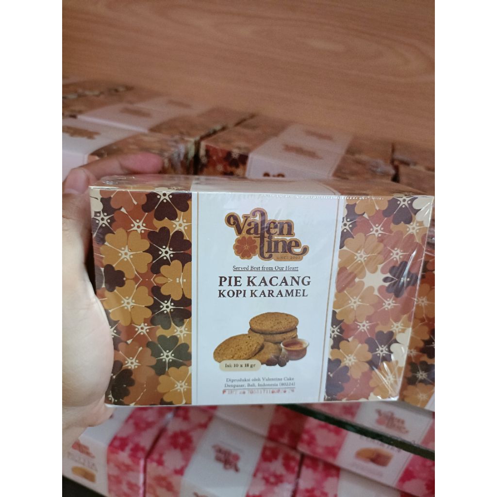 

Pie Kacang Kopi Karamel, Oleh Oleh Bali