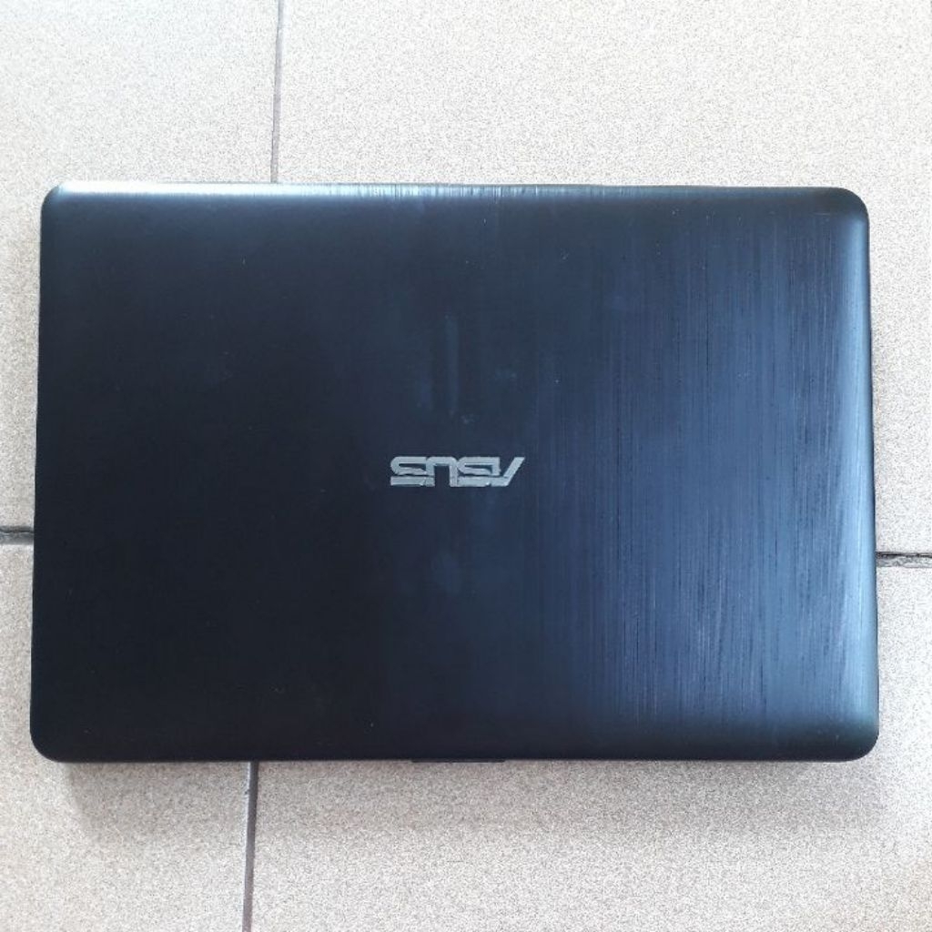 laptop ASUS vivobook X441MA window 11