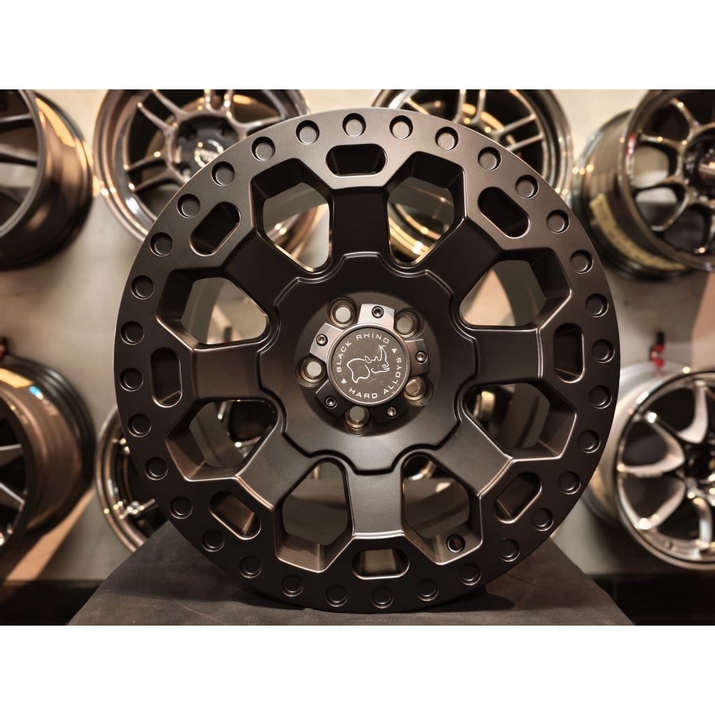 Velg Mobil Black Rhino Warlord Ring 17x8 PCD 5x114.3 ET35 Matte Black – Cocok untuk SUV & Crossover
