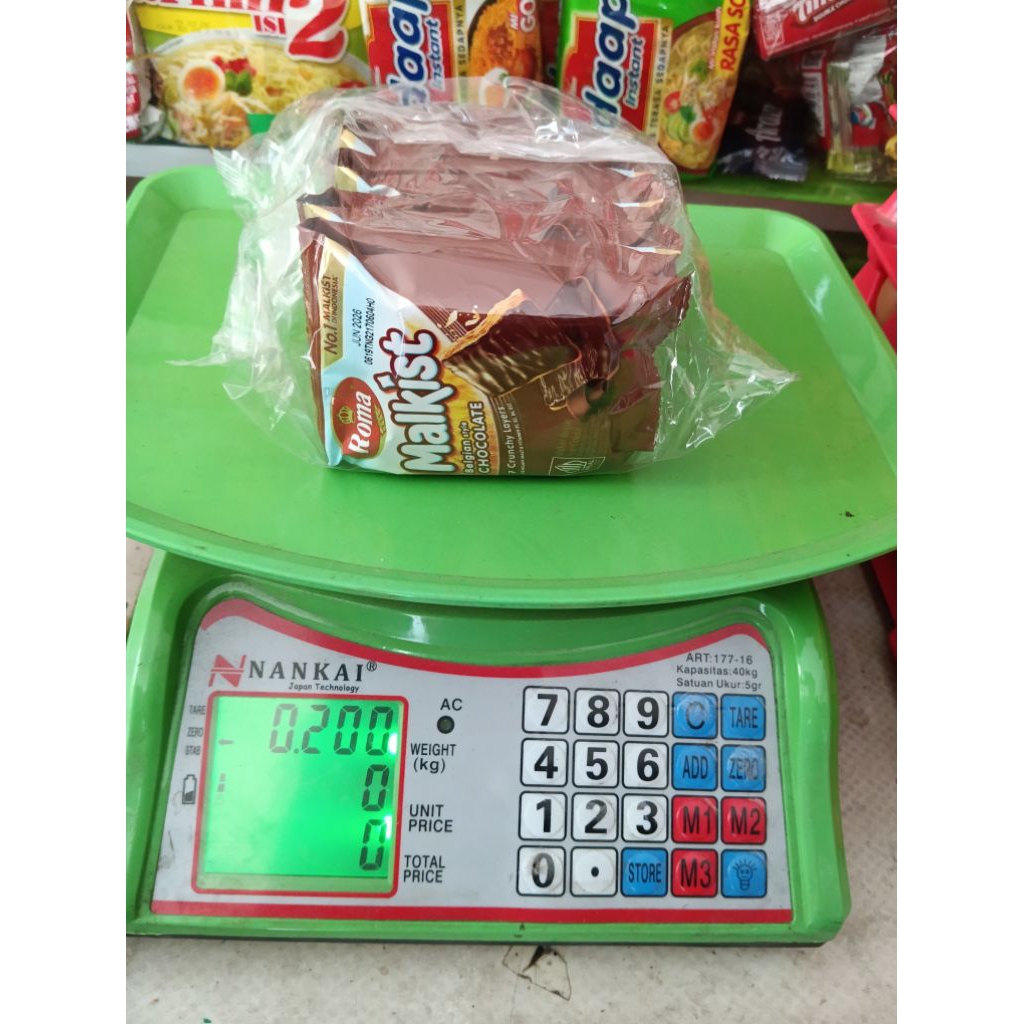 

malkist roma coklat isi 10