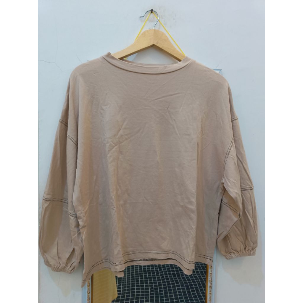 preloved Monica the label