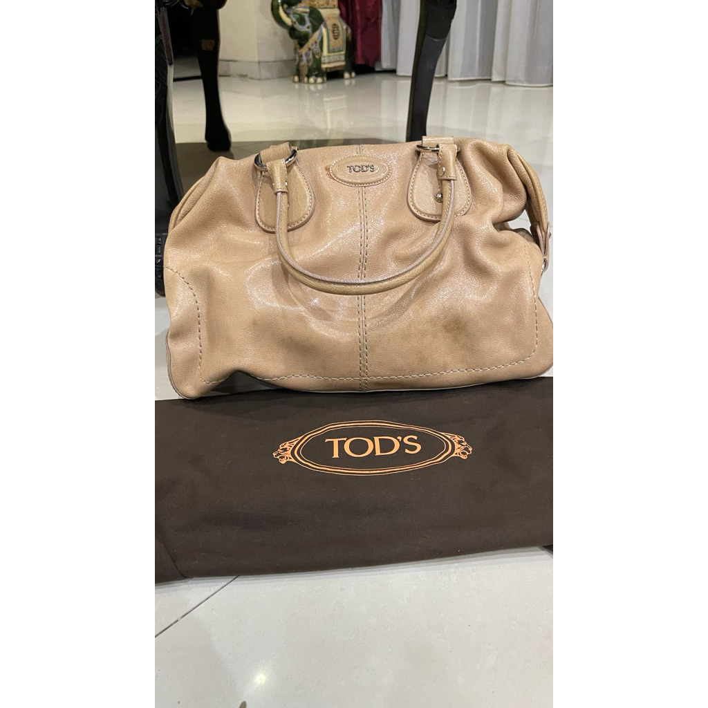 preloved tods boston bag in camel