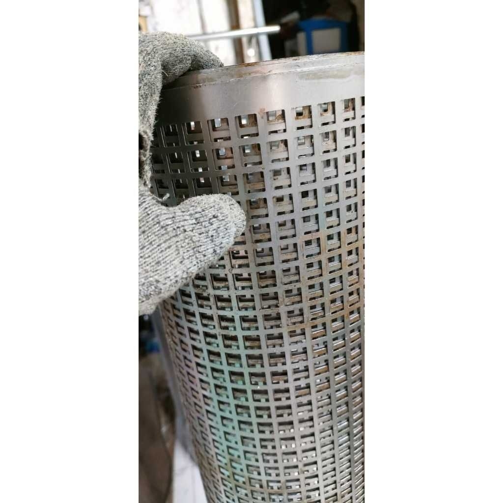 120×120 cm , motif kotak , plat besi lubang 10 mm , tebal 0,8 mm