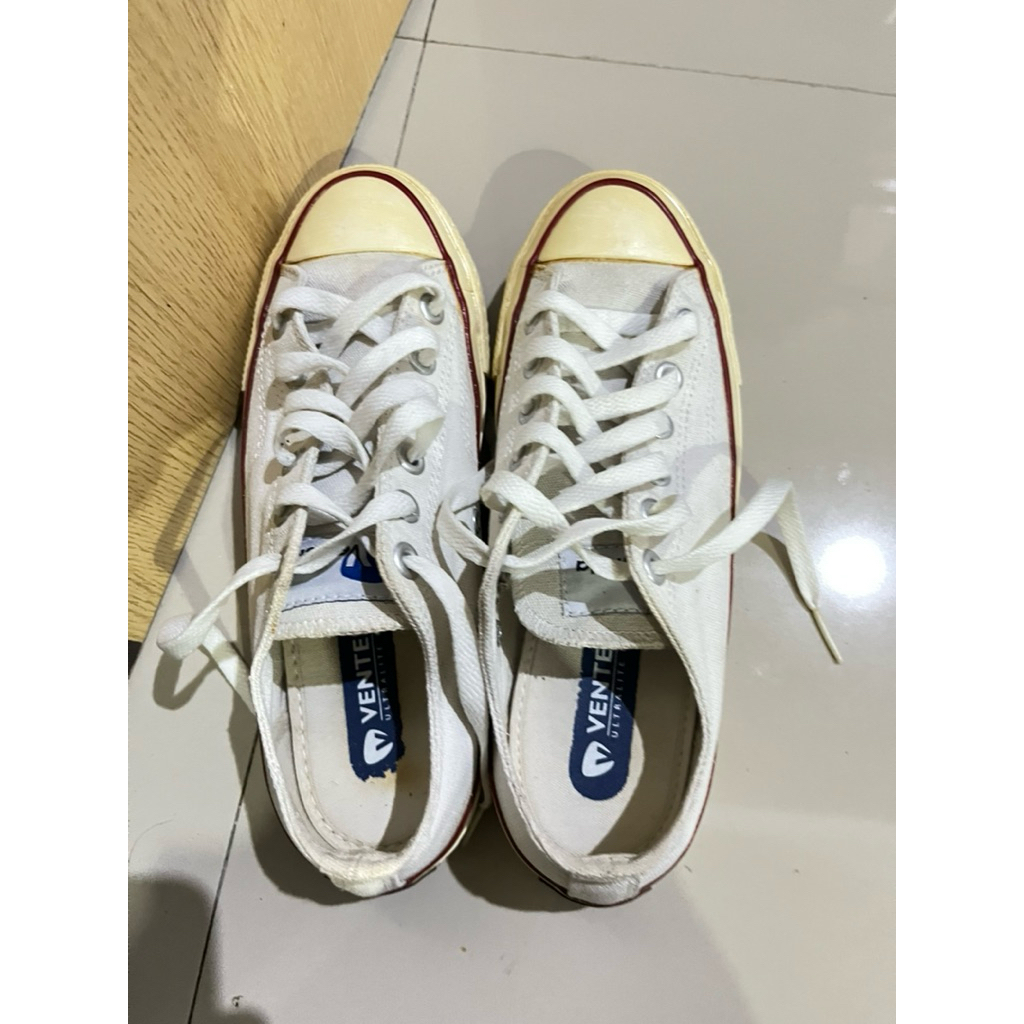 Sepatu Ventela Putih