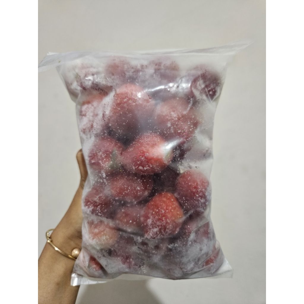 

strawberry frozen