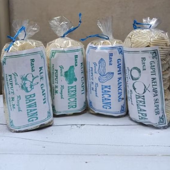 

Kue Gapit / Kue Jepit Cemilan/ makanan khas Cirebon 250gr