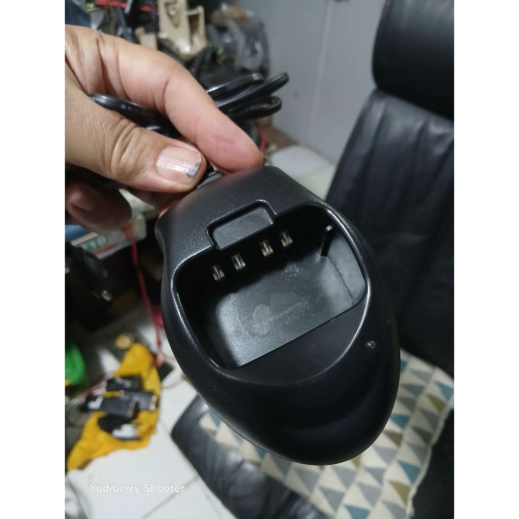 Charger HT Weierwei VEV V8 plus Dan Casan Ht Firstcom FC-01G Desktop Bekas Mulus  Normal dan Asli