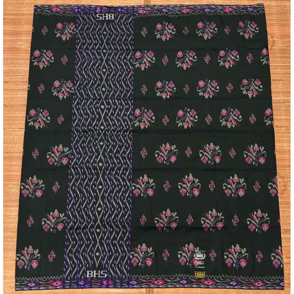 SARUNG BHS MST FULL SUTRA GOLD (prelove)