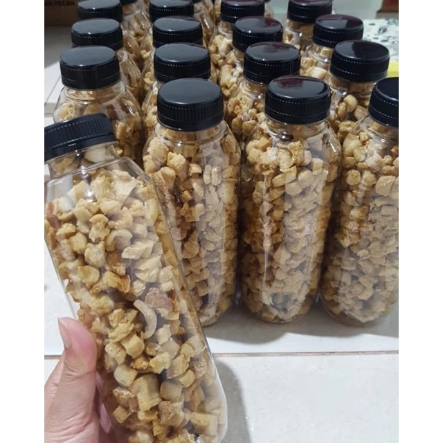 

Ampas lemak babi kering Bak Yu Phok Khas Borneo