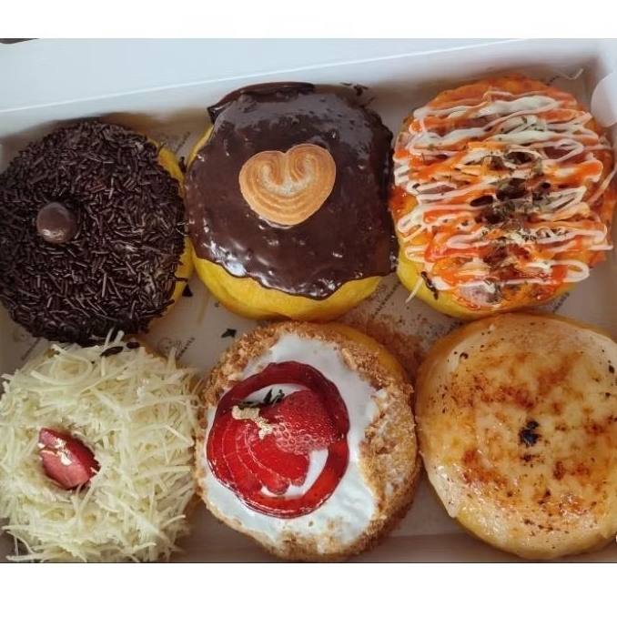 

DONAT PUMPKIN (LABU KUNING) FRESH HOMEMADE PREORDER