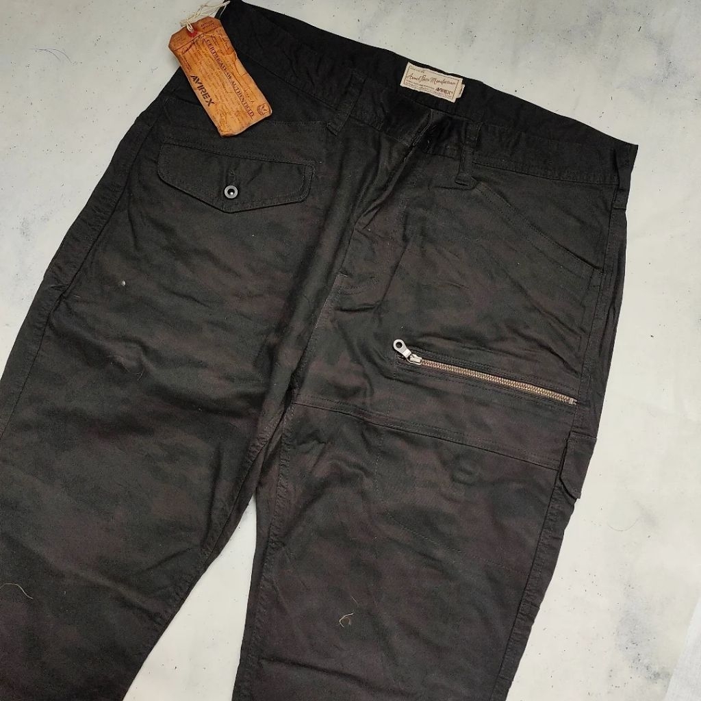 Celana Cargo Panjang Avirex Size 36-37