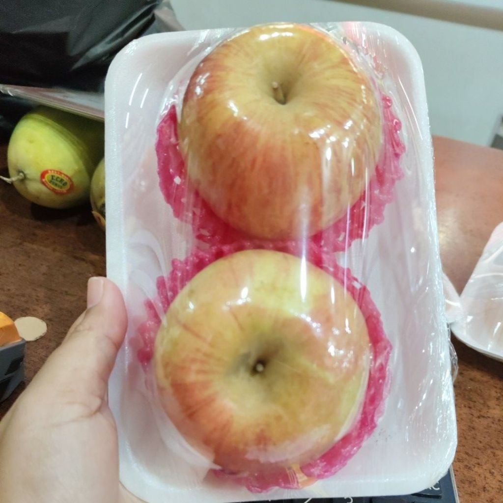 

Apel Fuji Rrc 2pcs - Toko Buah Darto Jaya