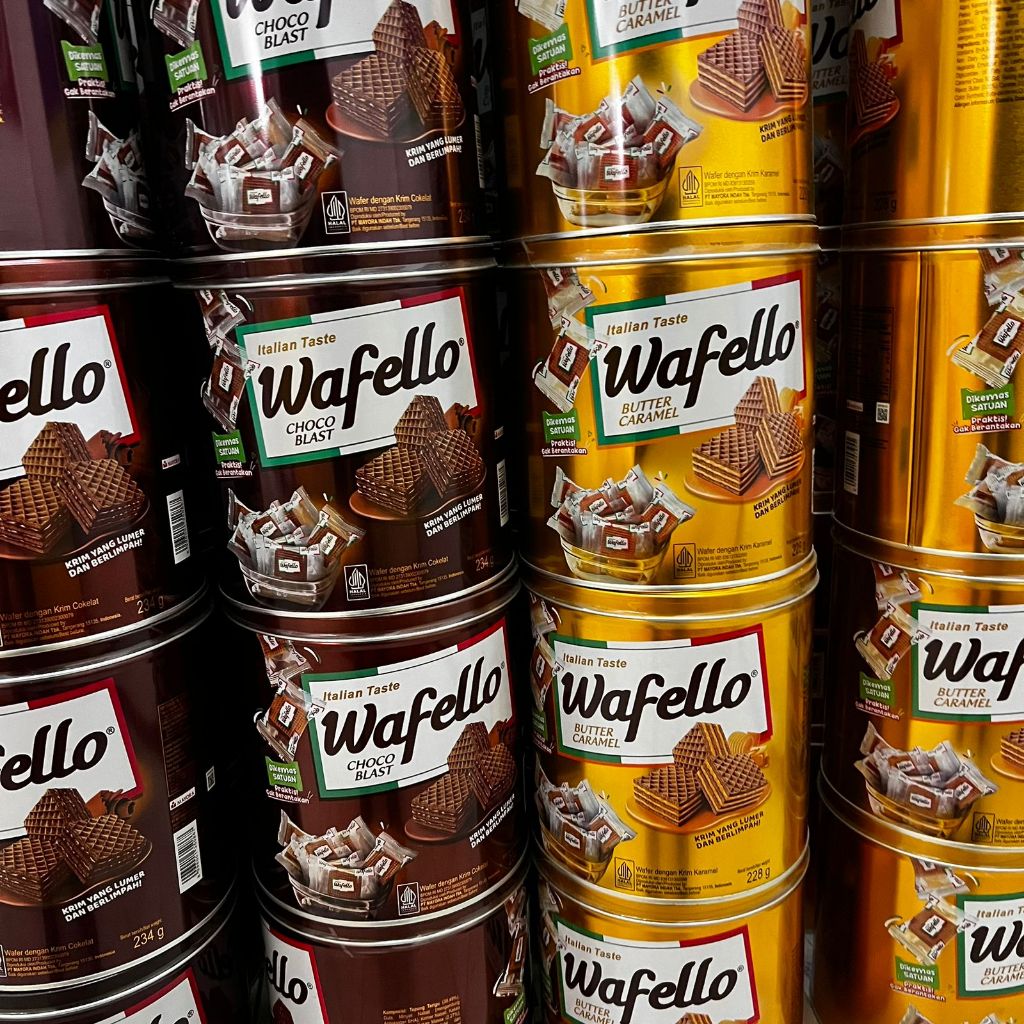 

PROMO 1 DUS 6 PCS Waffelo Wafello Wafer Kaleng Cokelat Vanilla Promo Kue Dan Snack Lebaran