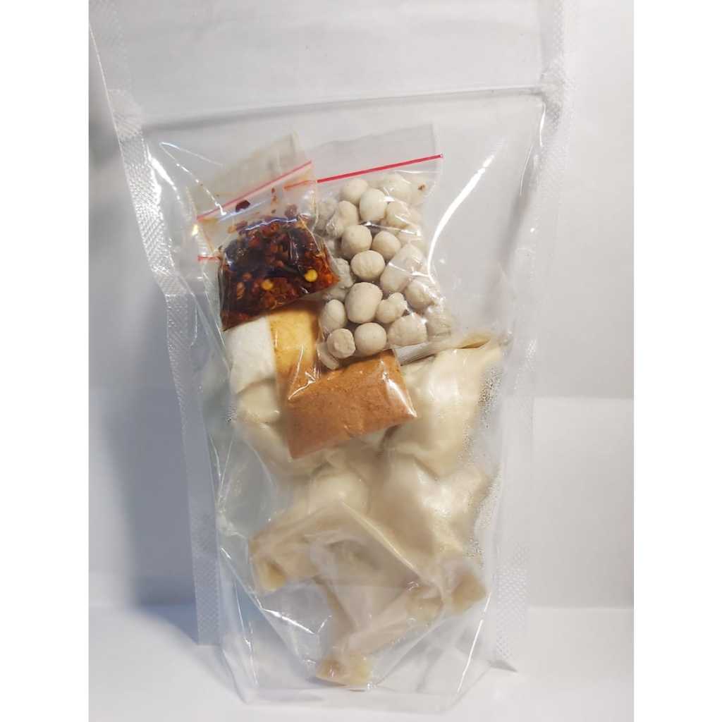 

Siomay Wonton Chilli Oil | Wonton Ayam | Wonton Kuah Pedas | Topping Pilus | Pangsit Renyah