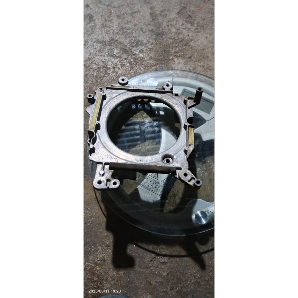 dudukan radiator Yamaha lexi 125 original copotan