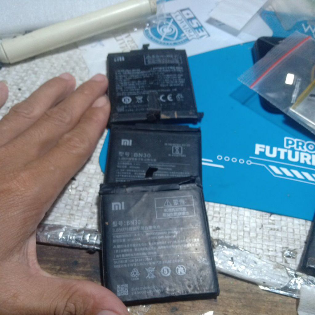 Btre redmi 4 a copotan ad yg ORI dan tidak hrga borongan 3 biji