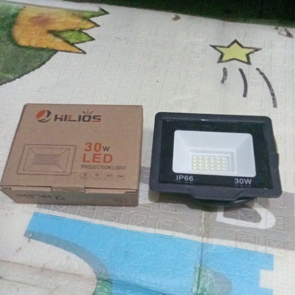 Lampu sorot floodlight 30W HILIOS IP66